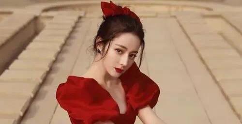 最新娱乐大爆料杨紫视频,娱乐大爆料背后的精彩瞬间  第2张